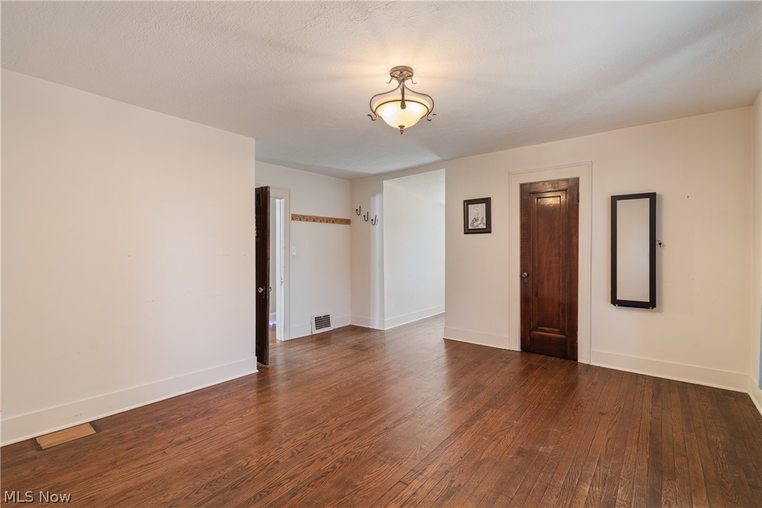 1274 Woodland Avenue NW Canton OH 44703