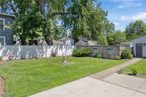 1274 Woodland Avenue NW Canton OH 44703