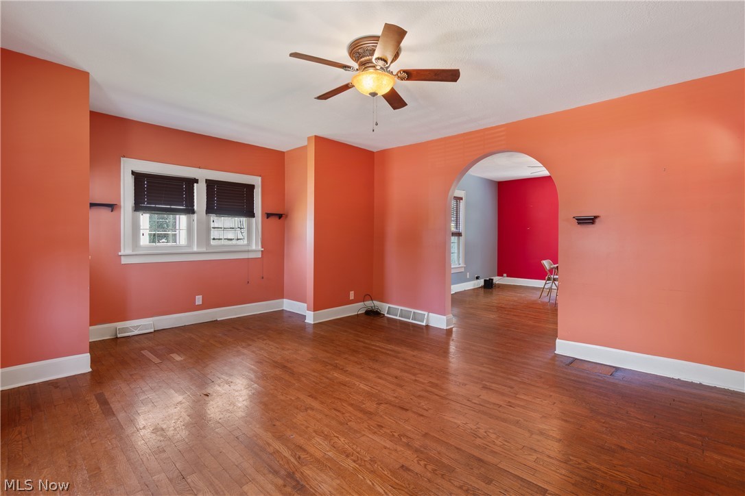 1274 Woodland Avenue NW Canton OH 44703