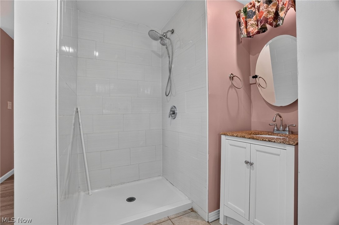 668 S Broadway Harpersfield OH 44041