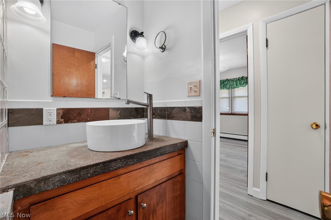 668 S Broadway Harpersfield OH 44041