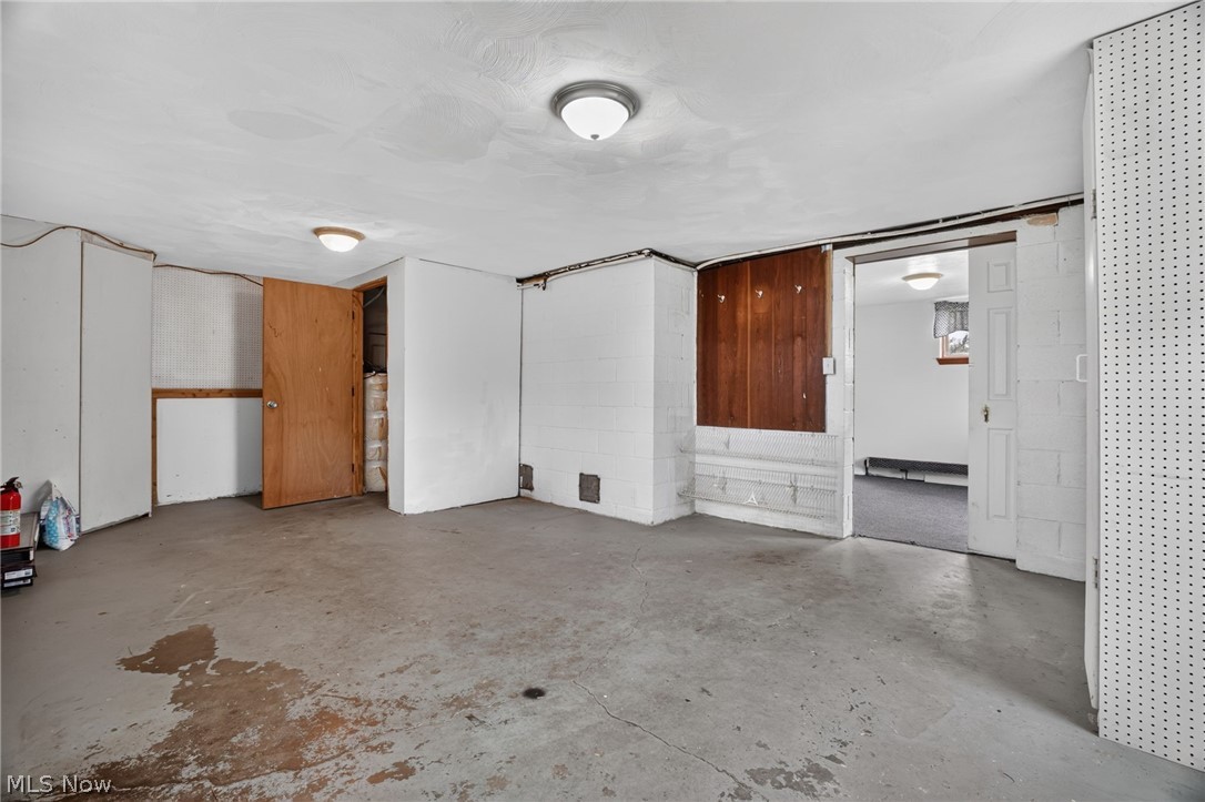 668 S Broadway Harpersfield OH 44041