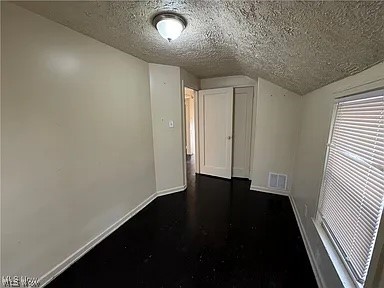 476 Keck Street Akron OH 44305