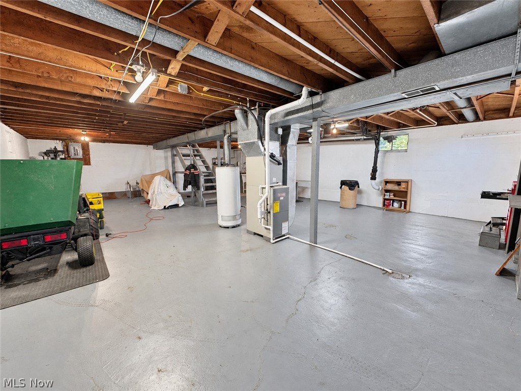 3236 N Pleasant Drive East Palestine OH 44413