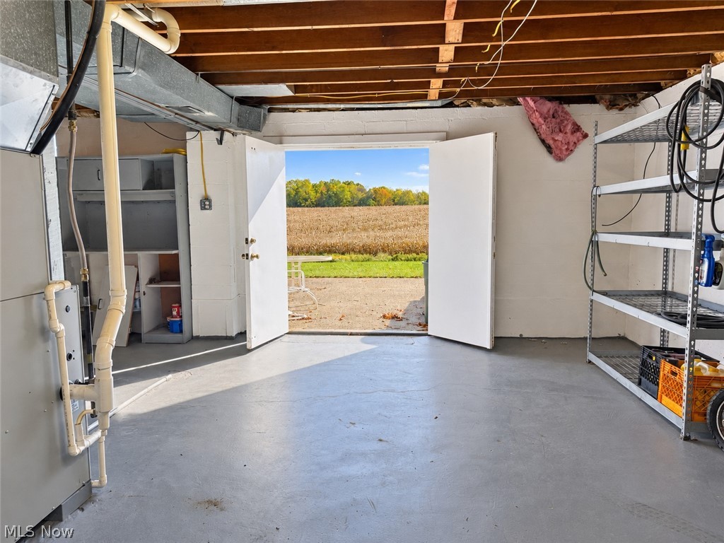 3236 N Pleasant Drive East Palestine OH 44413