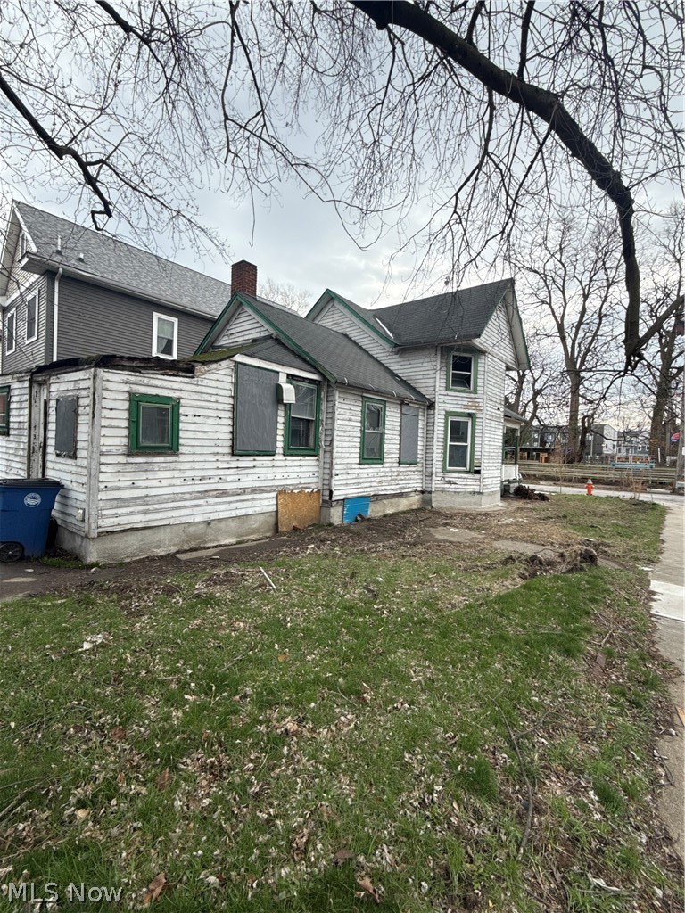 3520 Siam Avenue Cleveland OH 44113