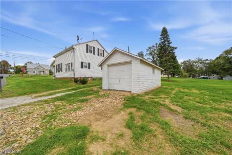 9787 Cleveland Avenue NW Uniontown OH 44685