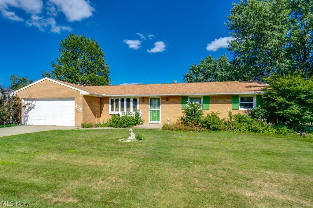 5622 Brentwood Avenue NW North Canton OH 44720