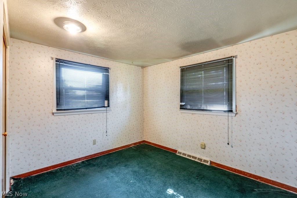 5622 Brentwood Avenue NW North Canton OH 44720