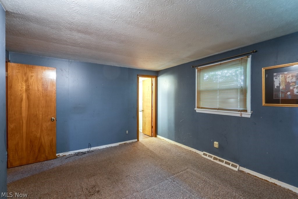5622 Brentwood Avenue NW North Canton OH 44720