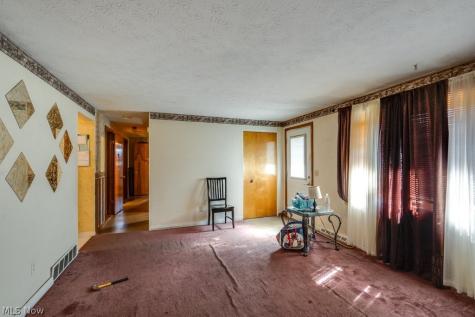 5622 Brentwood Avenue NW North Canton OH 44720