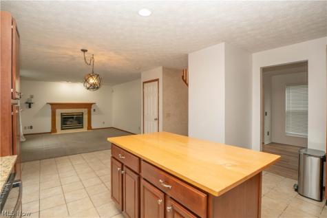 6526 Sugargrove Circle NE Canton OH 44721