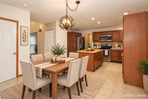 6526 Sugargrove Circle NE Canton OH 44721