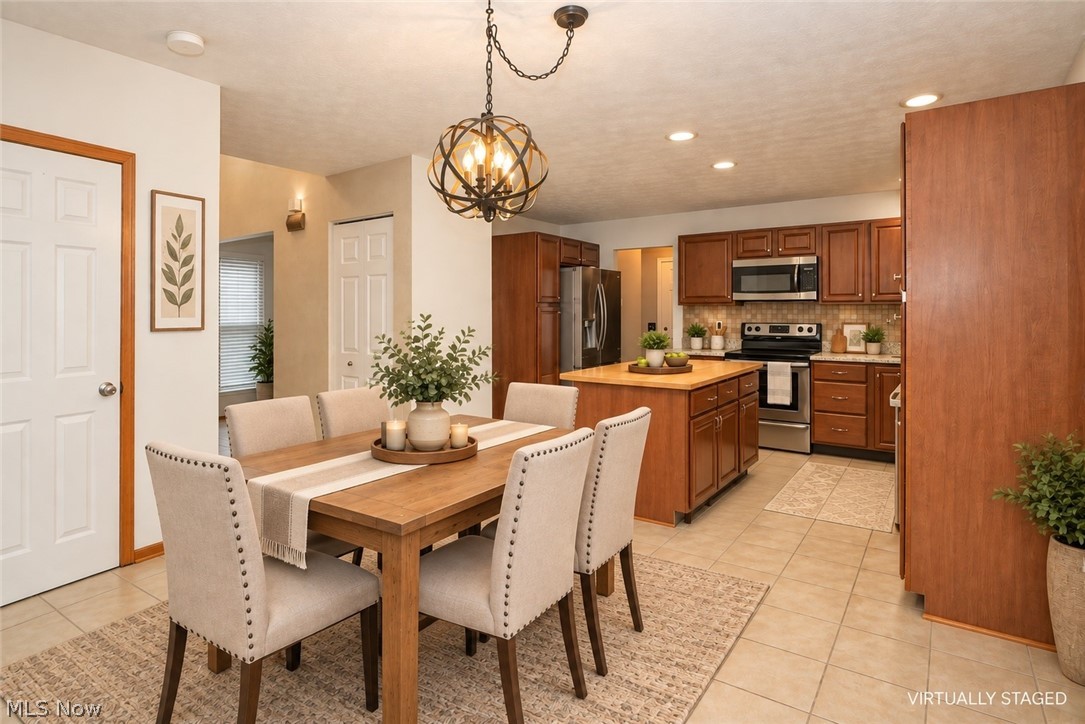 6526 Sugargrove Circle NE Canton OH 44721