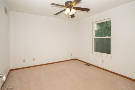 6526 Sugargrove Circle NE Canton OH 44721