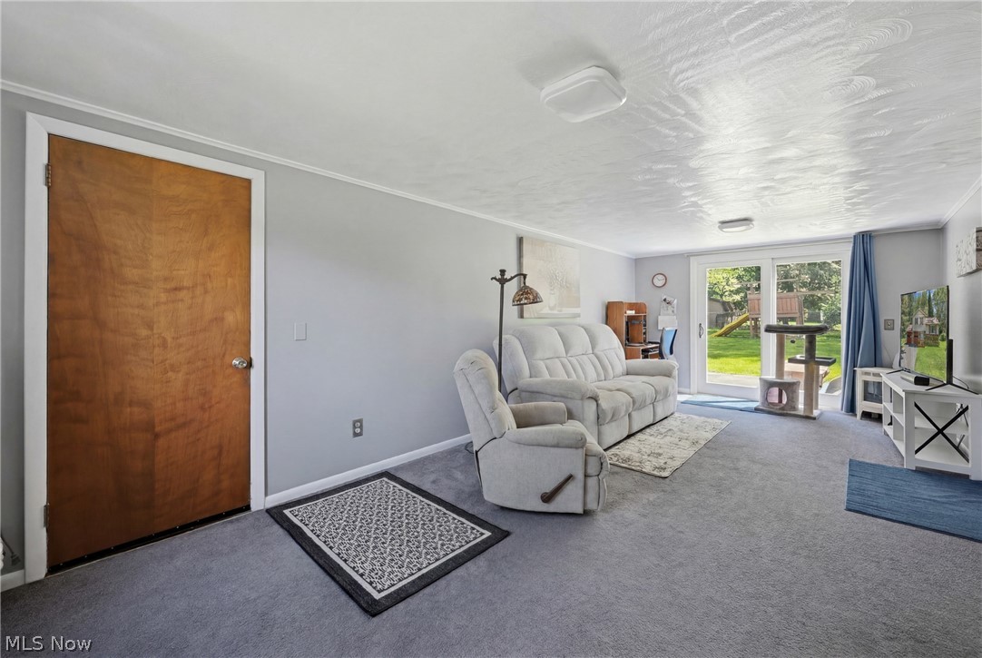 42033 Edward Circle Columbiana OH 44408