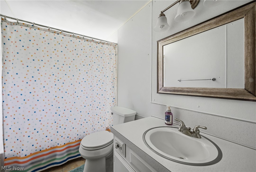 42033 Edward Circle Columbiana OH 44408