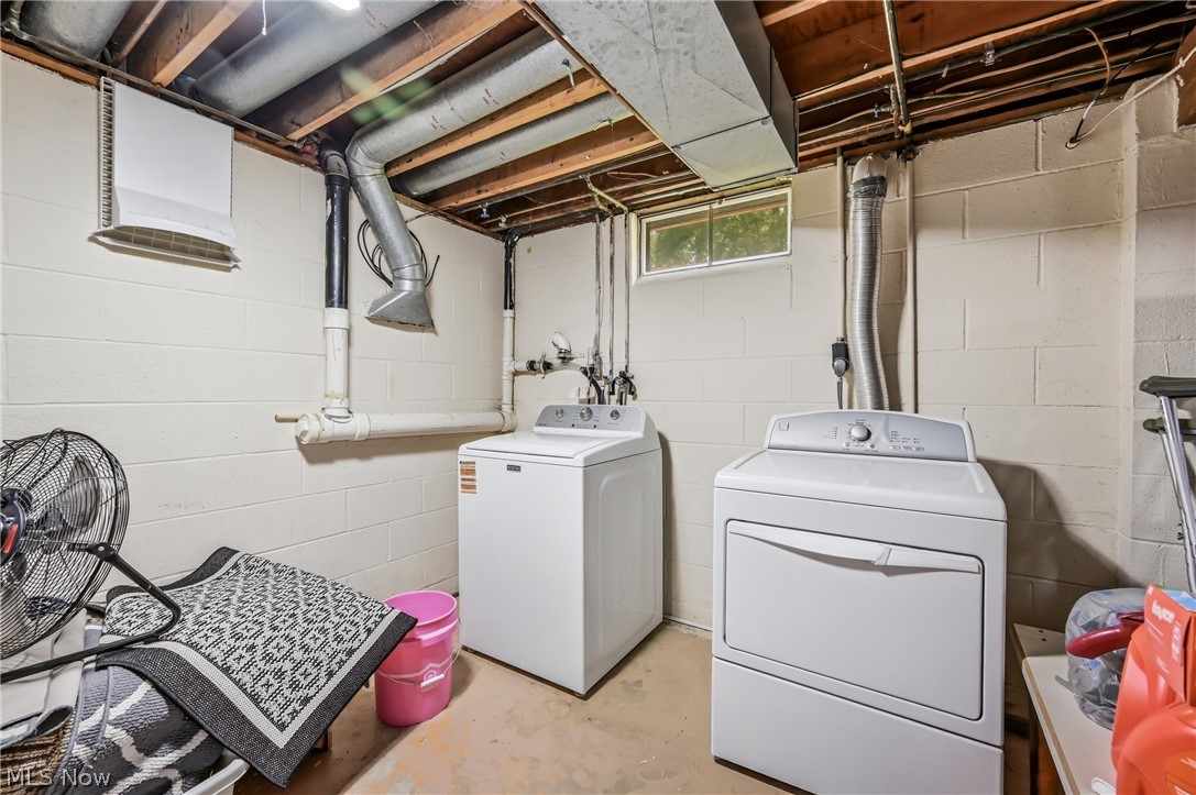 42033 Edward Circle Columbiana OH 44408