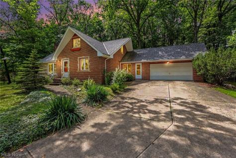 7550 Beverly Drive Independence OH 44131