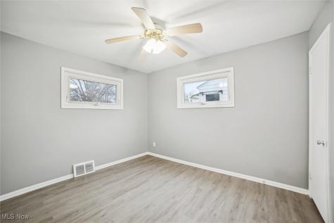 4638 W 156 Street Cleveland OH 44135