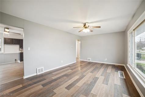 4638 W 156 Street Cleveland OH 44135