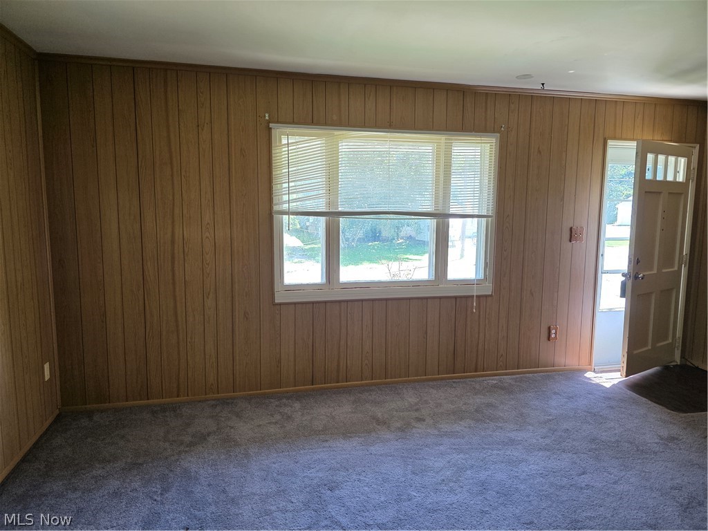 1068 Liberty Street Salem OH 44460