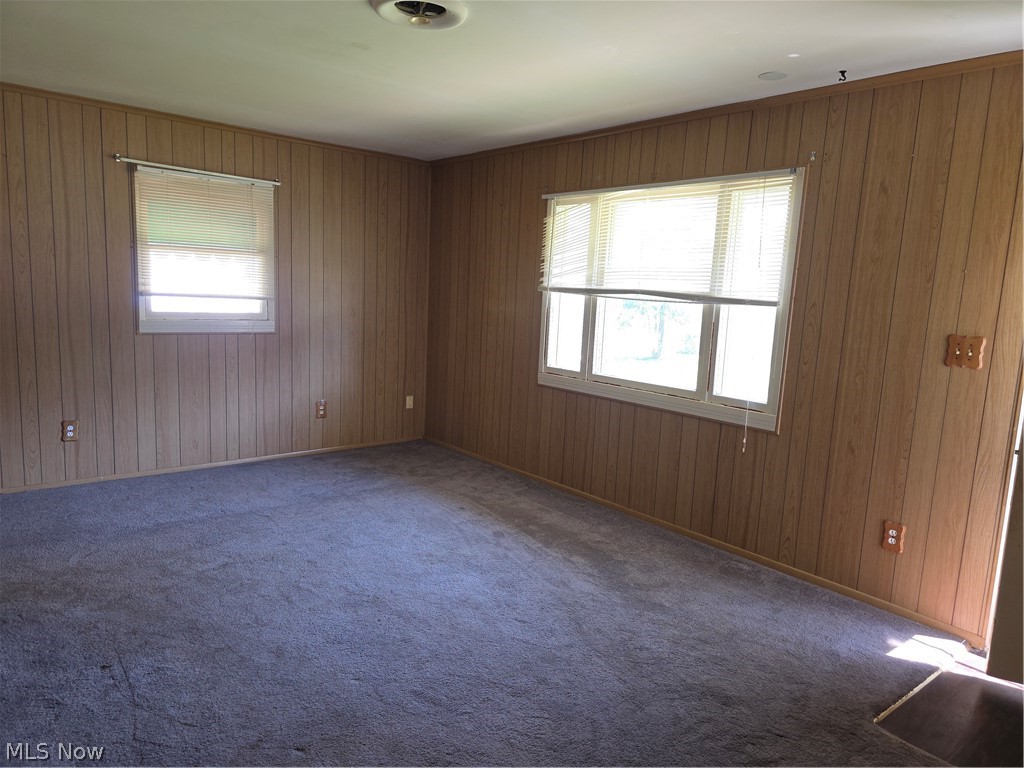 1068 Liberty Street Salem OH 44460