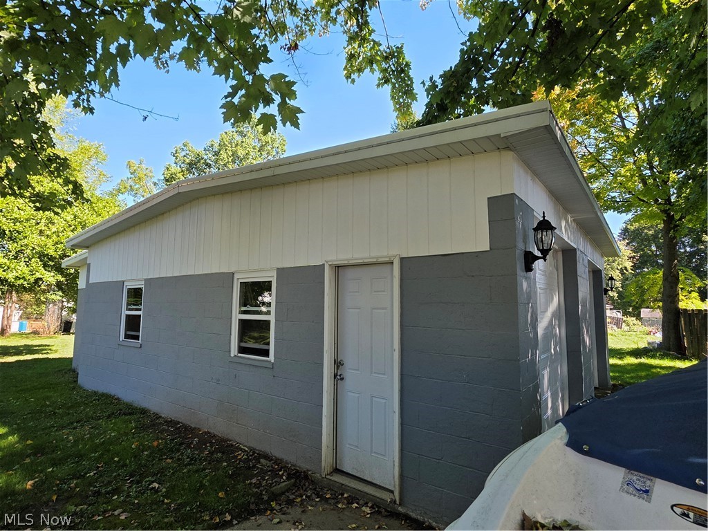 1068 Liberty Street Salem OH 44460