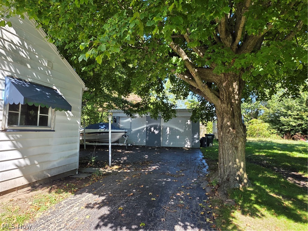 1068 Liberty Street Salem OH 44460