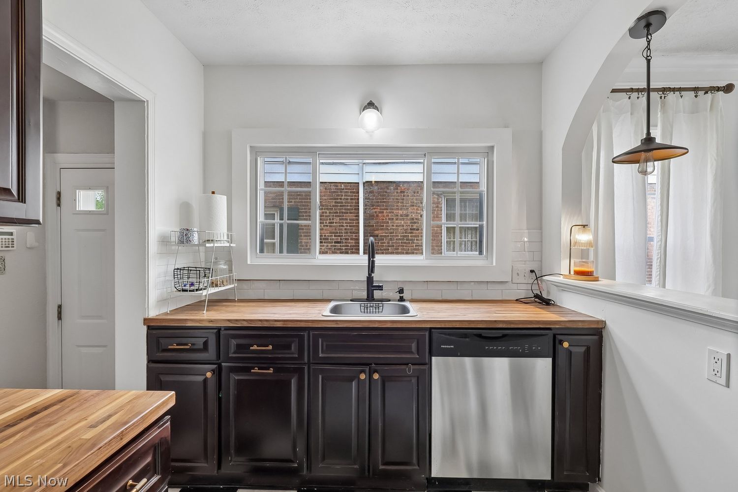 3543 Townley Road Shaker Heights OH 44122