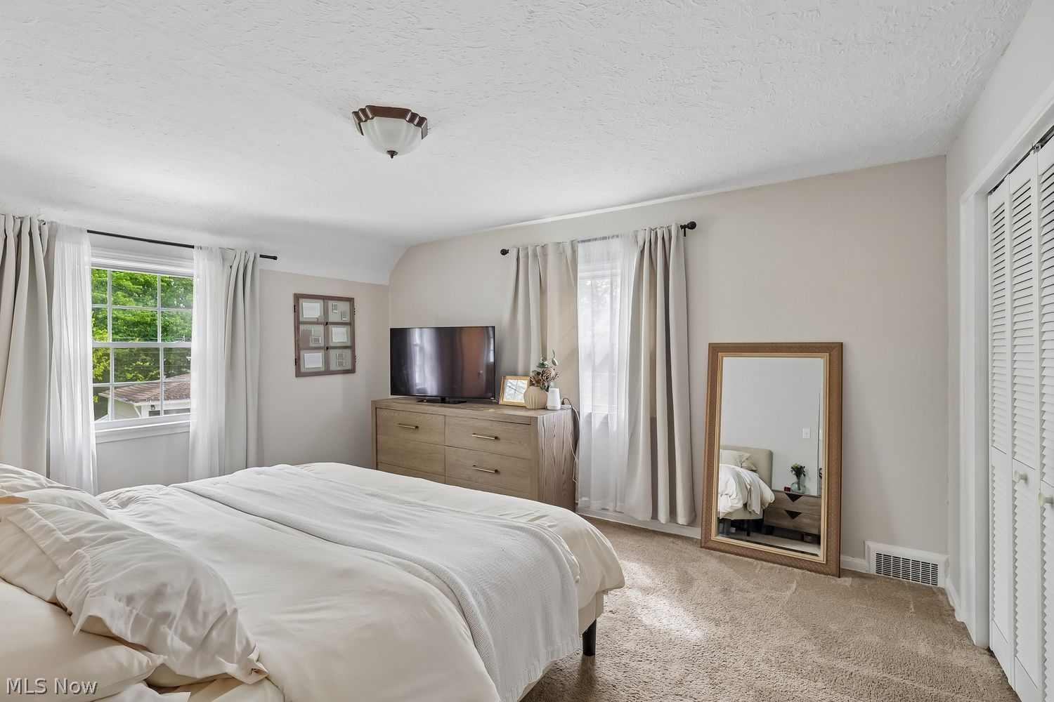 3543 Townley Road Shaker Heights OH 44122