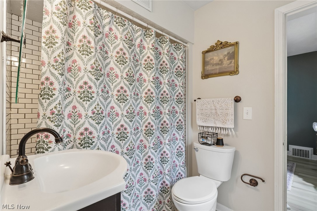 3543 Townley Road Shaker Heights OH 44122