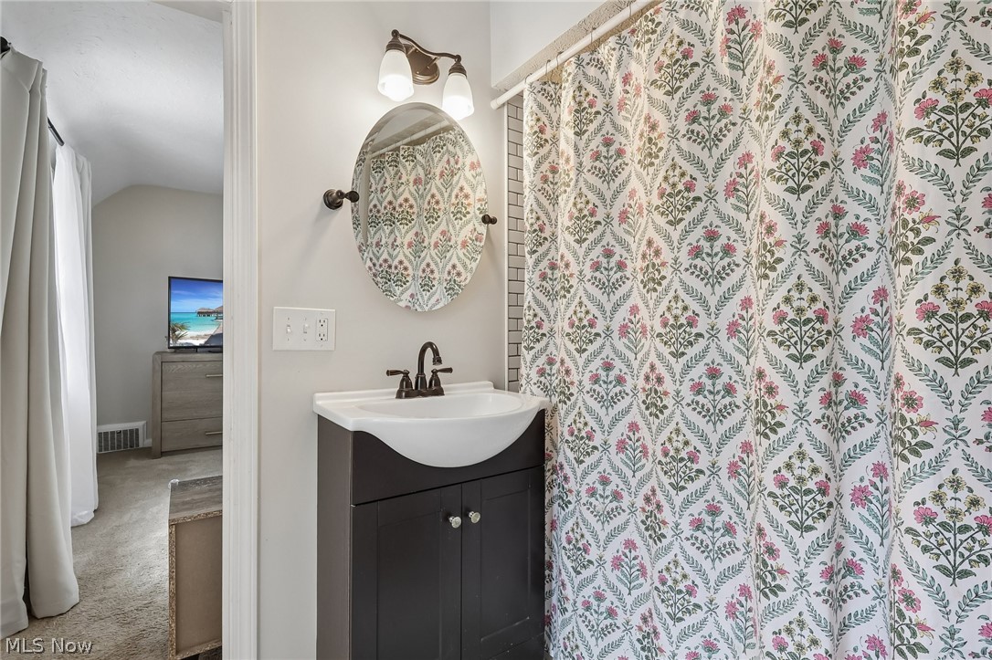 3543 Townley Road Shaker Heights OH 44122