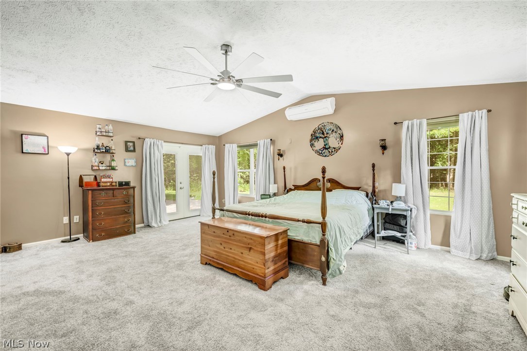 2049 N Park Lane Roaming Shores OH 44084