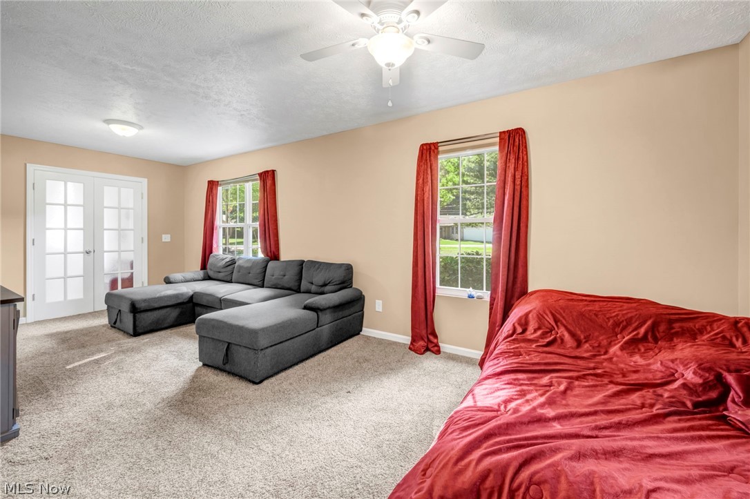 2049 N Park Lane Roaming Shores OH 44084
