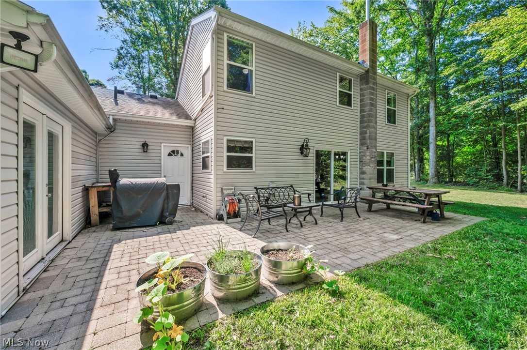 2049 N Park Lane Roaming Shores OH 44084