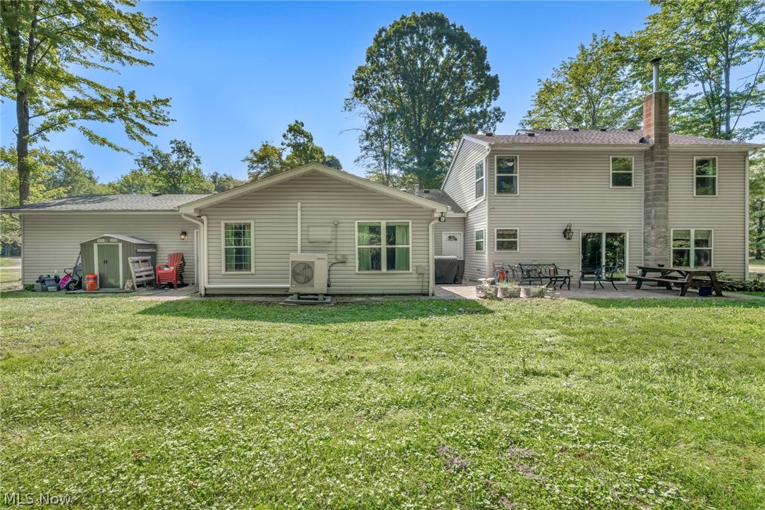 2049 N Park Lane Roaming Shores OH 44084