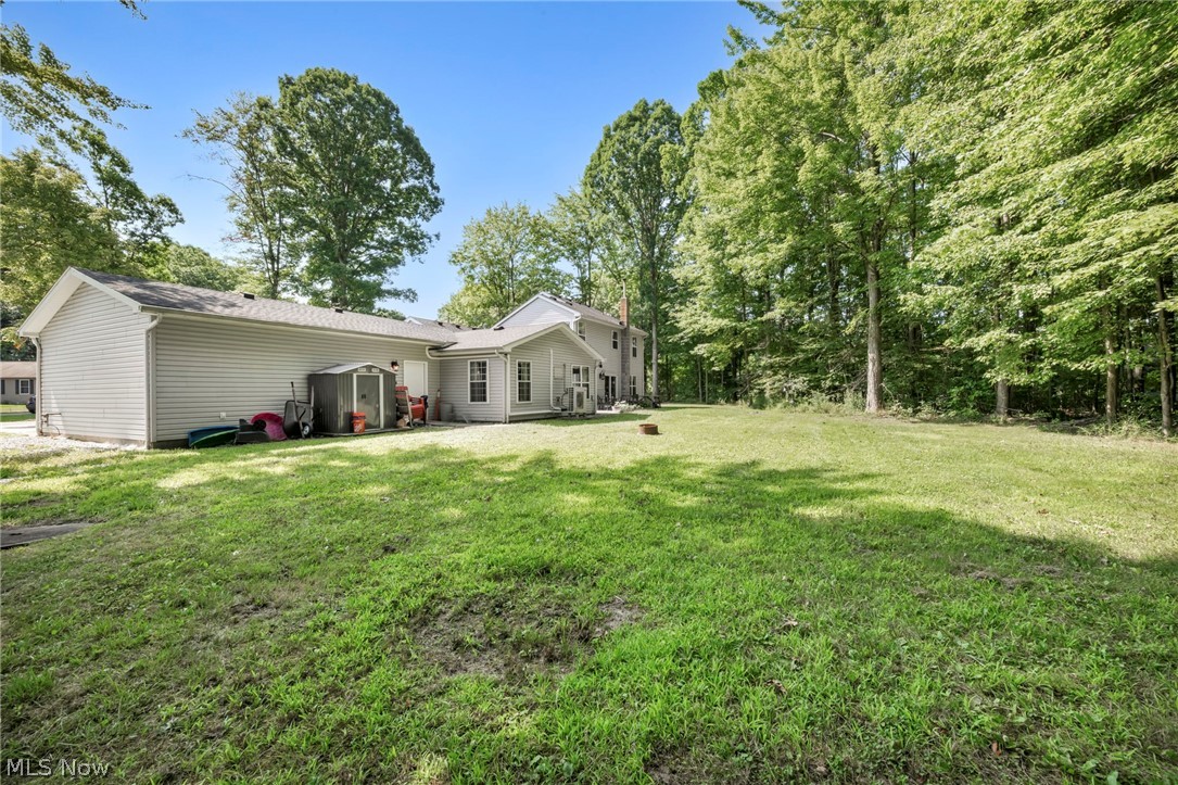2049 N Park Lane Roaming Shores OH 44084