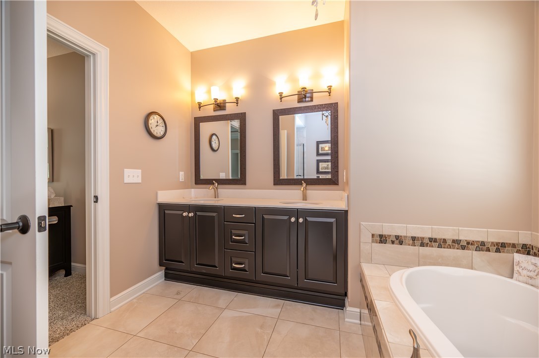20000 Crowberry Court North Lima OH 44452