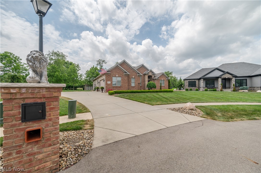 20000 Crowberry Court North Lima OH 44452
