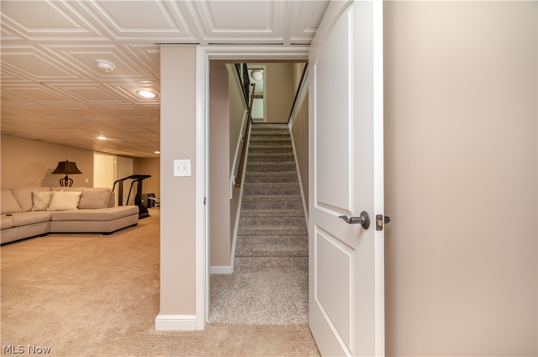 20000 Crowberry Court North Lima OH 44452