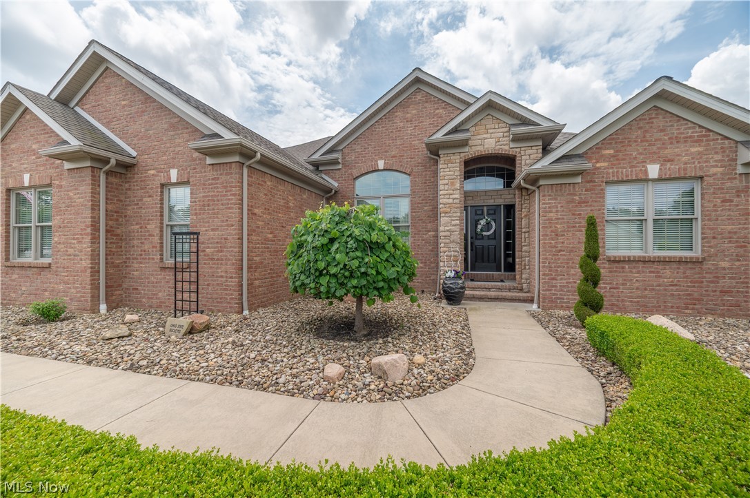 20000 Crowberry Court North Lima OH 44452