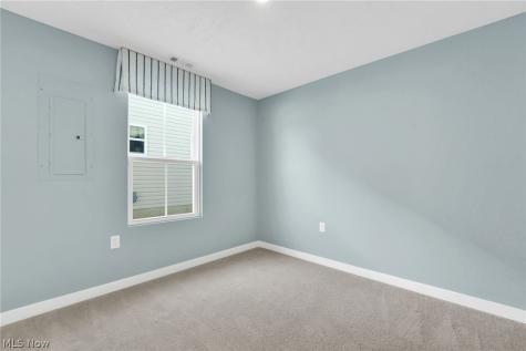 113 W Spring Drive Elyria OH 44035