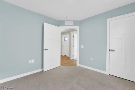 113 W Spring Drive Elyria OH 44035