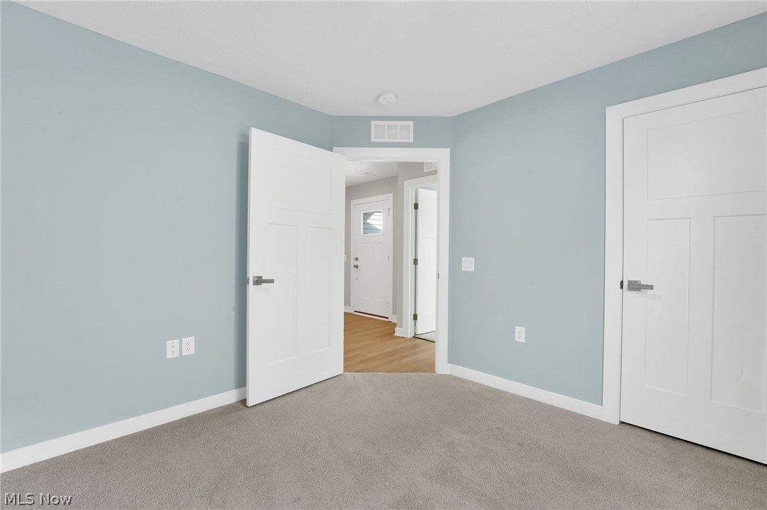 113 W Spring Drive Elyria OH 44035