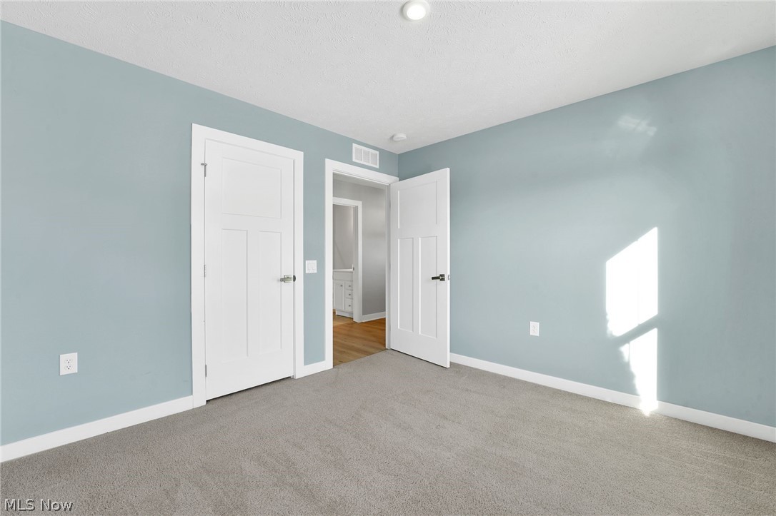 113 W Spring Drive Elyria OH 44035