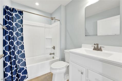 113 W Spring Drive Elyria OH 44035