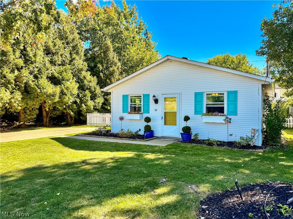 98 Clovercliff Drive Chippewa Lake OH 44215