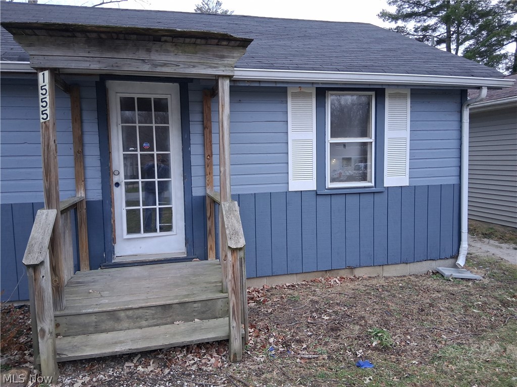 1555 Glenview Avenue Madison OH 44057