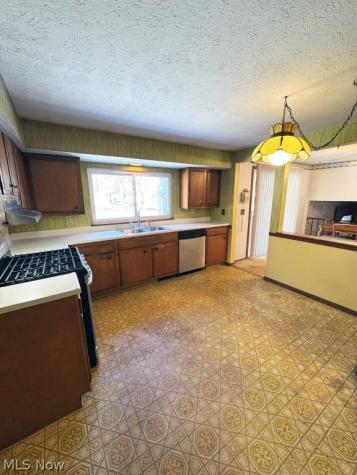 33562 Bainbridge Road North Ridgeville OH 44039
